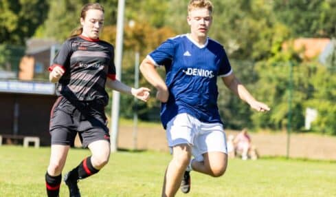 Come together: Denios sucht das beste Fußballteam
