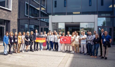 Türkische Delegation besucht Campus Handwerk OWL