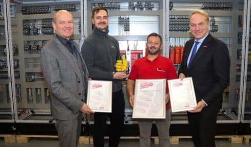 Quereinsteiger Tom Flemming aus Herford ist Deutscher Meister der Automatisierungstechnik