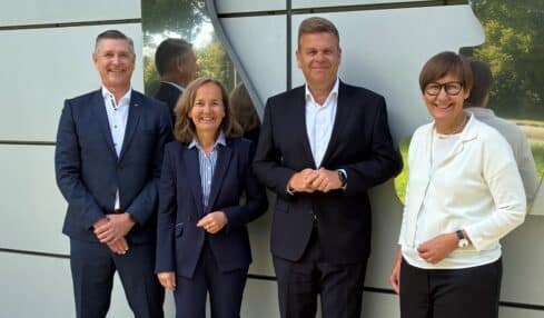 IHK Ostwestfalen und NRW-Ministerium wollen Berufsorientierung gemeinsam stärken