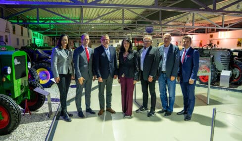 Historische Landmaschinen treffen auf innovative Landwirtschaft
