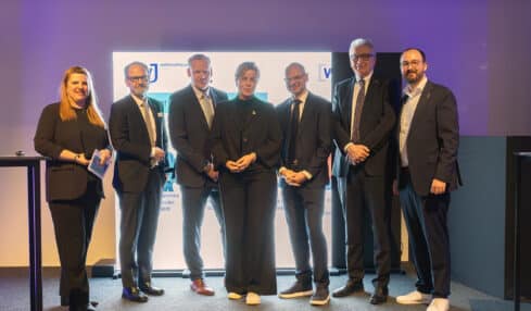 Mona Neubaur zu Gast: NRW-Wirtschaftsjunioren treffen sich zum Neujahrsempfang bei POS Tuning