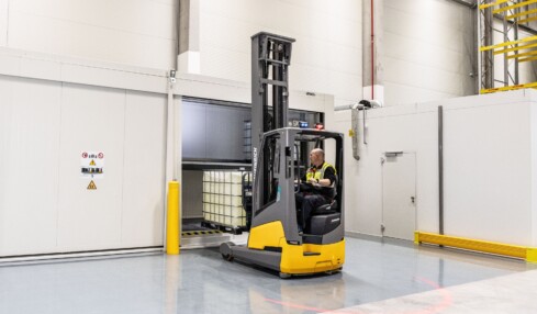 DENIOS und DHL Supply Chain: GMP-Reinraumsystem für die Pharmalogistik