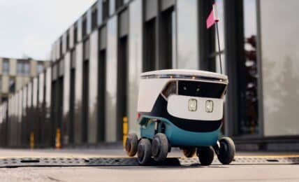 In Bielefeld liefern vier Roboter die Einkäufe