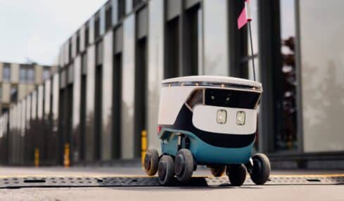 In Bielefeld liefern vier Roboter die Einkäufe