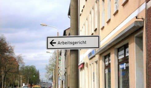 Reagiert Hendrik Wüst? Arbeitgeber und Gewerkschaften in Minden-Lübbecke warnen vor dem „Gefühl des abgehängt sein“