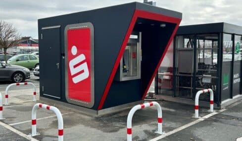 Sparkasse Lemgo: Neuer Geldautomat für den Hoffmannspark in Bad Salzuflen