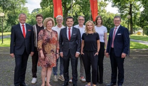 Impulse für moderne Führung: Fränzi Kühne begeistert beim S Forum in Brakel