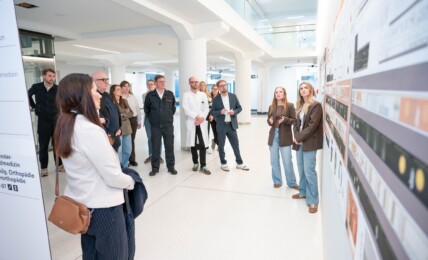 TH OWL vernetzt Lehre und Praxis: Studierende präsentieren Beleuchtungskonzepte fürs Uniklinikum Münster