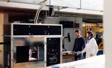 Den Notausgang im Brandfall leichter finden: Bielefelder entwickelt weltweit einzigartiges System