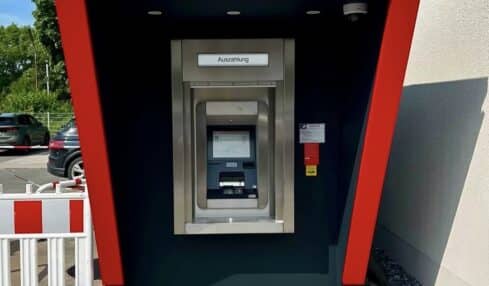 Bargeldversorgung: Sparkasse Lemgo nimmt SB-Pavillon im Hoffmannspark in Betrieb