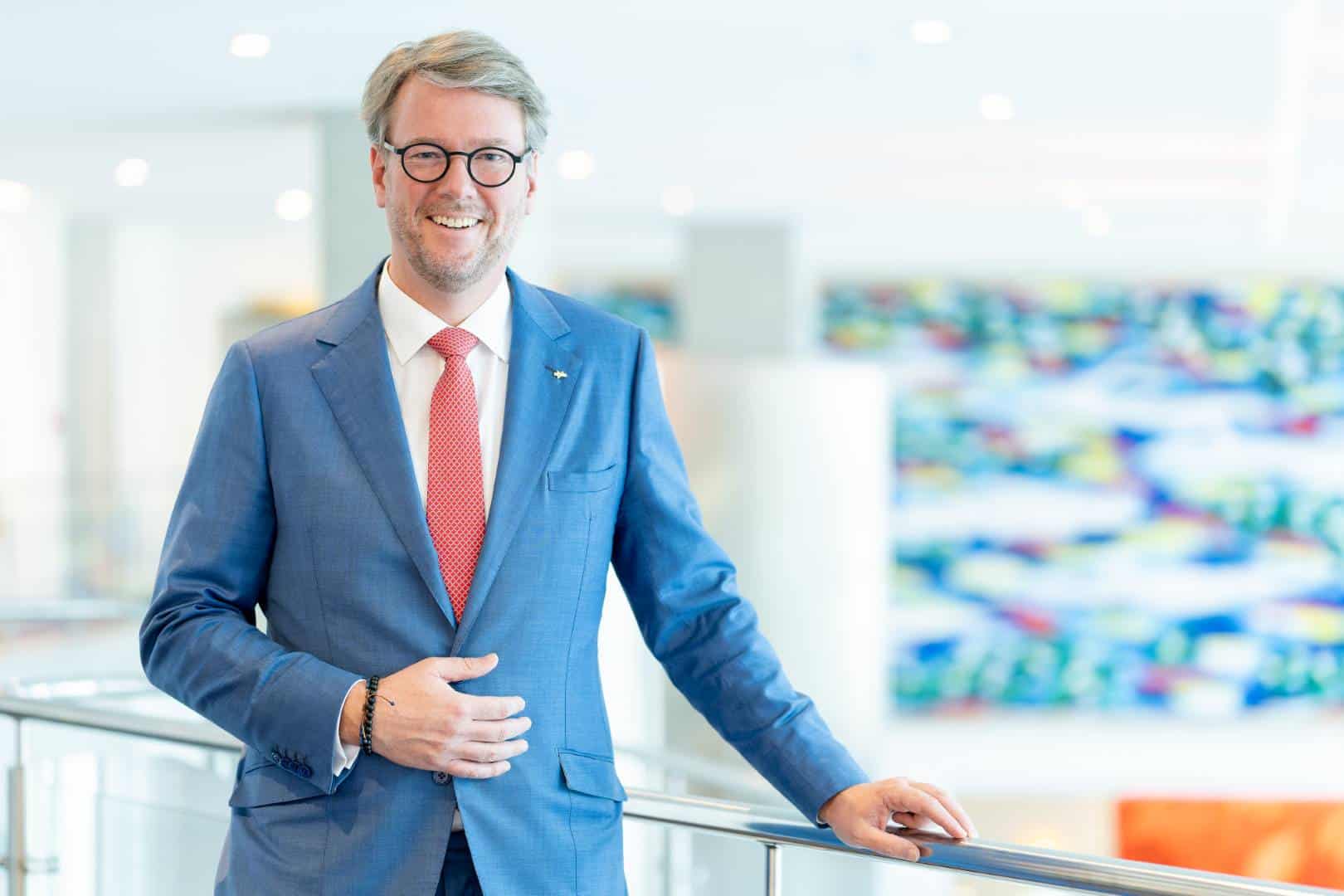 Philip Harting ist Vorsitzender der AUMA und m&ouml;chte in seiner dritten Amtszeit Deutschland als Messestandort Nummer eins st&auml;rken. In seinem Ehrenamt wurde der Unternehmer Ende Juni best&auml;tigt. Foto: AUMA/Christian Kruppa