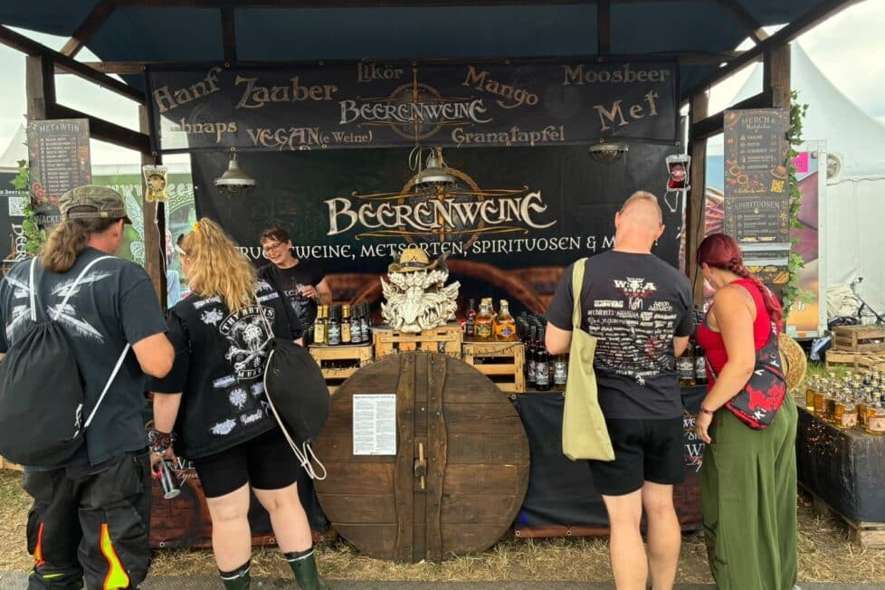 Vom Mittelalter nach Wacken: Beerenweine aus Minden schenkt dem Festival den Met ein