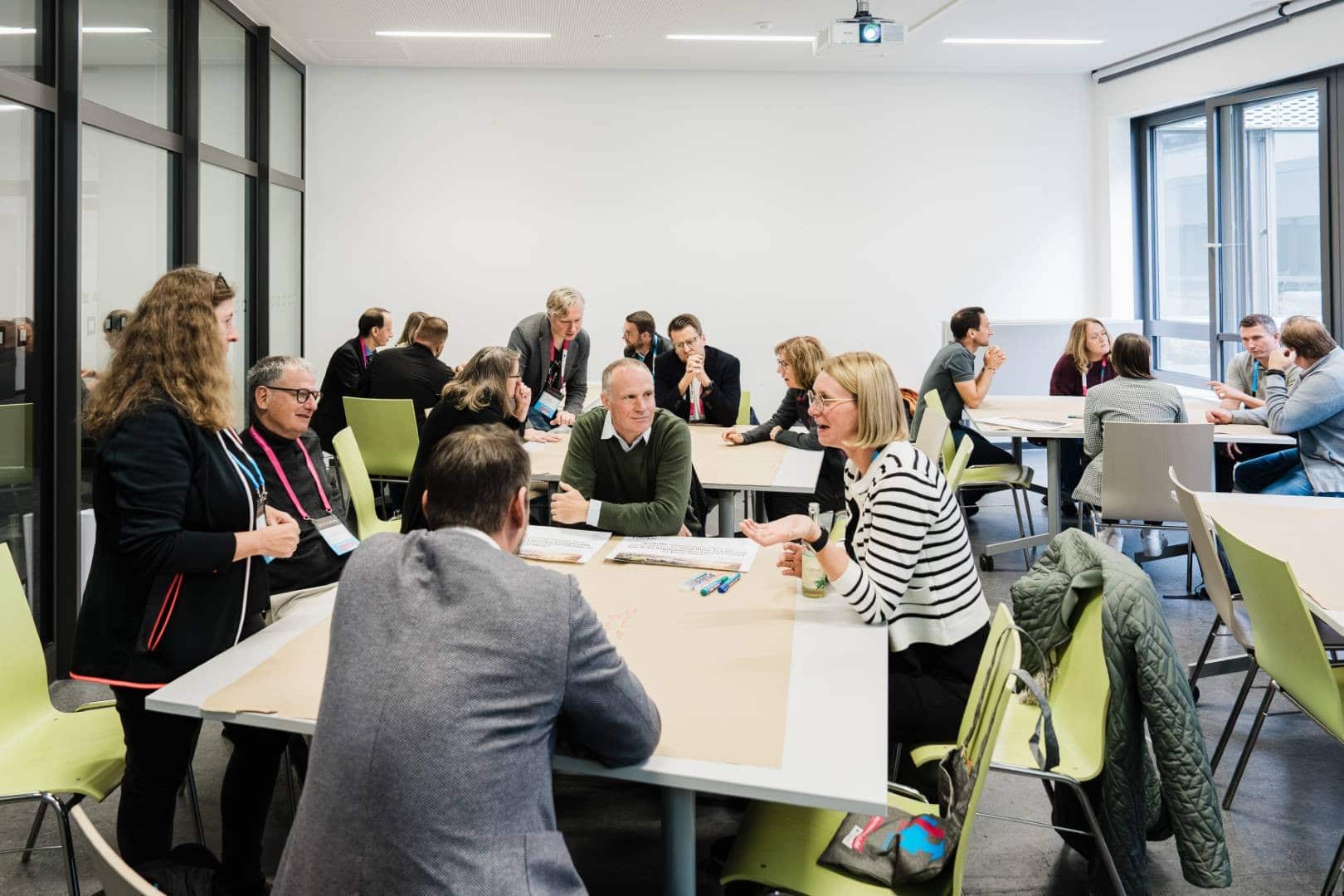 Austausch zwischen Wissenschaft und Wirtschaft: Am 15. und 16. September geht das InnovationFestival auf dem Campus Bielefeld in die zweite Runde. Zur Premiere im Vorjahr kamen 700 Teilnehmende. Foto: BRIC GmbH
