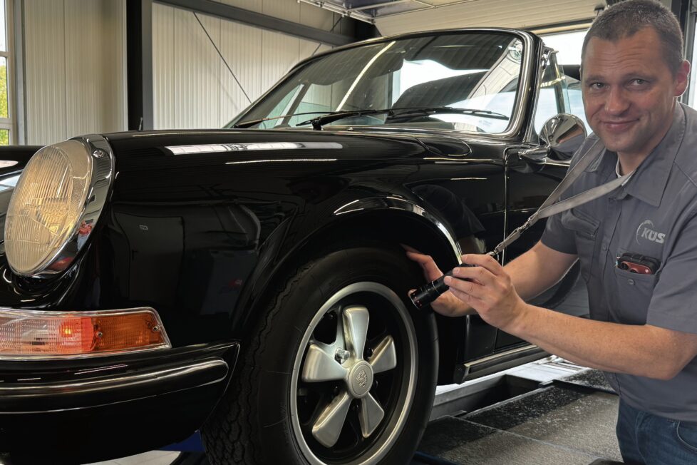 Gutachter Ingo Zimbal verbindet Fahrzeugprüfung mit Oldtimer-Fachwissen