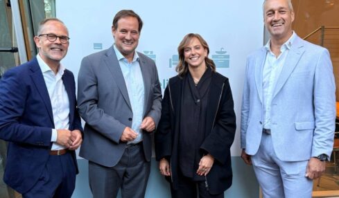 „Möbelindustrie ist Herzstück unserer Wirtschaft“ – NRW-Politiker Thorsten Schick in Herford