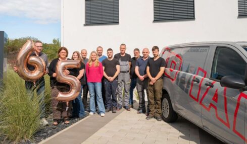 65 Jahre Keilzinkenanlagen: Wie HOWIAL zur MINDA-Gruppe kam und was jetzt kommt