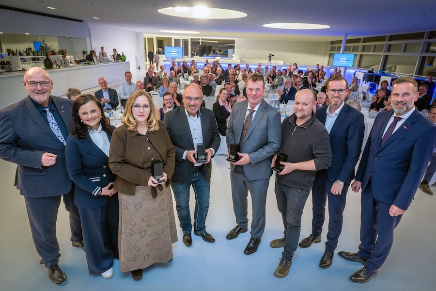 Zukunftspreis Handwerk OWL 2026: Vier Betriebe für ihr Engagement ausgezeichnet
