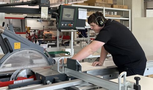 Nacht der Ausbildung: Möbelindustrie bietet Berufe zwischen Handwerk, Technik und Digitalisierung